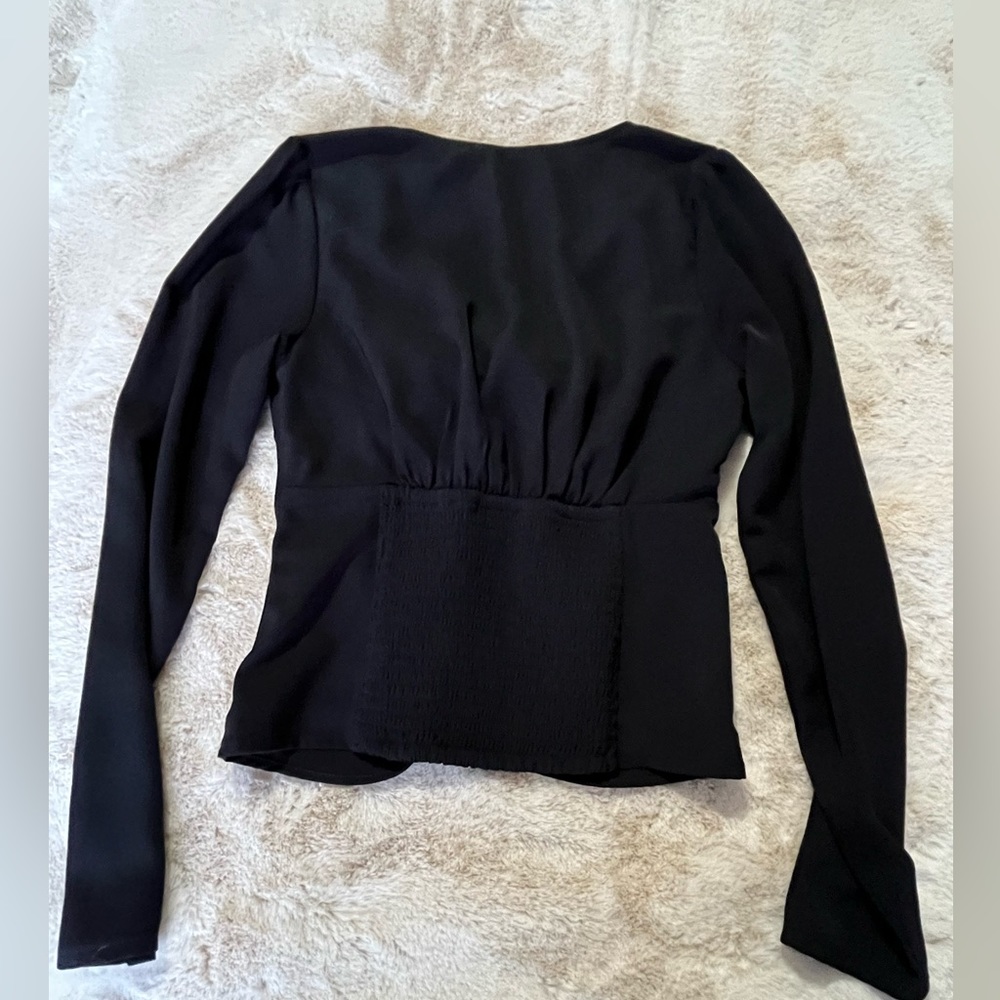 Abercrombie and Fitch black dressy top size S - Picture 2 of 4